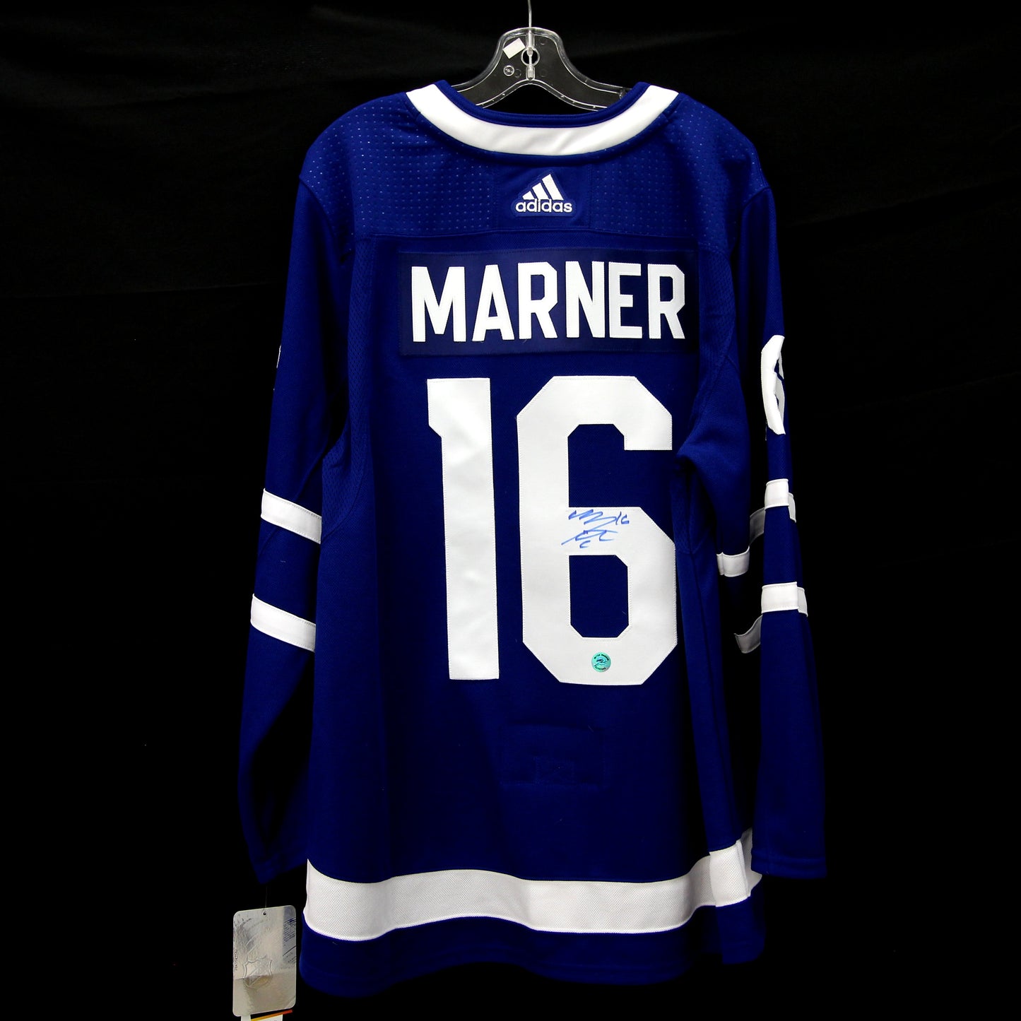 Mitch Marner - Maple Leafs - Autographed Jersey / Chandail autographié