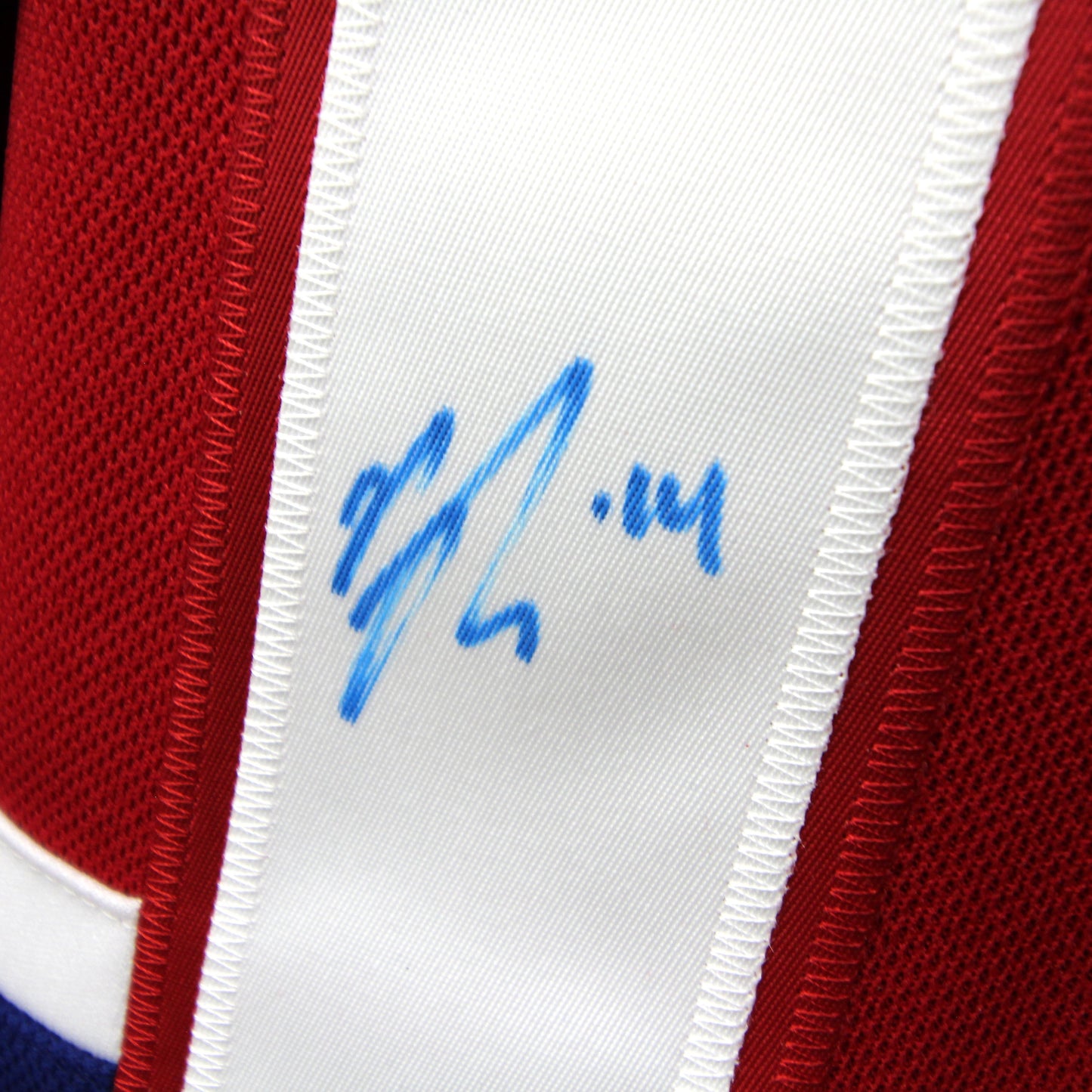Nick Suzuki - Canadiens - Autographed Jersey / Chandail autographié